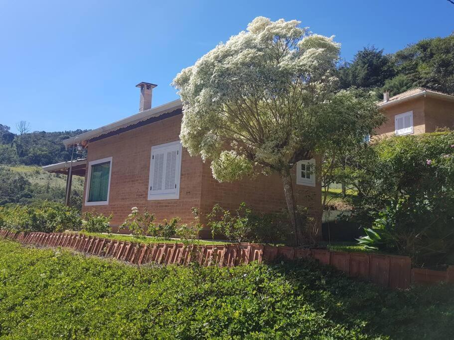 Recanto Dos Beija Flores, Chale Lantana B Monte Alegre do Sul Eksteriør billede